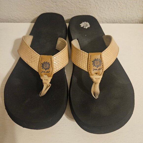 Women's Yellow Box Flip Flop Bountiful in Natural Size 10M - Picture 1 of 2